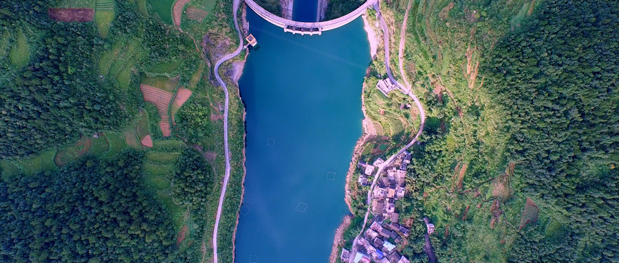 摄图网_501580706_wx_凤凰长潭岗水利风景区（非企业商用）.jpg